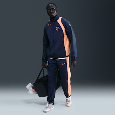 F.C. Barcelona Men's Nike Football Total 90 Football Tracksuit